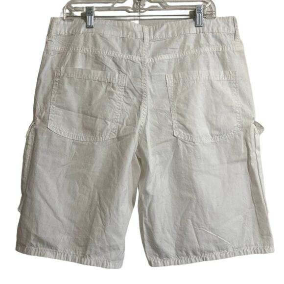 H&M Divided Cargo Shorts Womens US 10 White Utility Casual Pockets Relaxed - Picture 5 of 5